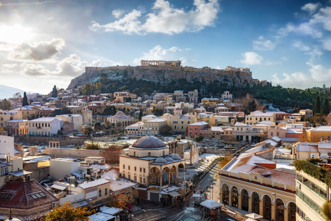 December is one of the most charming months to visit Athens. While the city may not be covered in snow, its festive atmosphere, warm lights, and lively streets